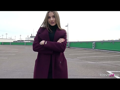 ❤️ GERMAN SCOUT SE YON RÈV TOUCH STEELE, PARKING TELLTALE AK SEXY POU LAJAN ❤️ Super sèks nan pònografi ht.teatroporno.ru ❌️❤
